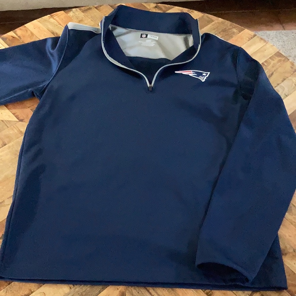 Patriots NFL TEAM Apparel. M